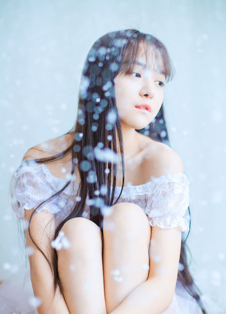 小清新萌妹子室内梦幻写真